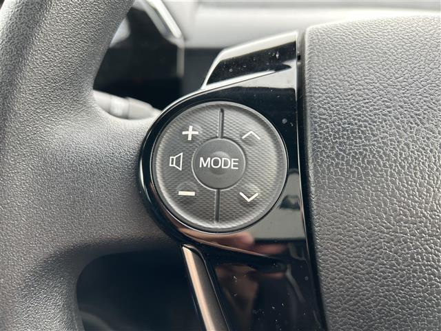 アクア Ｓ　純正ＳＤナビ　ＡＭ　ＦＭ　ＢＴ　ＣＤ　ＡＵＸ　バックカメラ　横滑り防止装置　ドライブレコーダー　リモコンキー　スペアキー×１　純正フロアマット（4枚目）