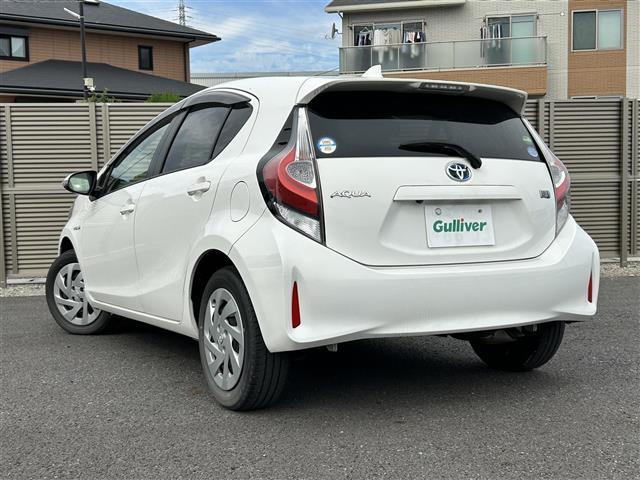 アクア Ｓ　純正ＳＤナビ　ＡＭ　ＦＭ　ＢＴ　ＣＤ　ＡＵＸ　バックカメラ　横滑り防止装置　ドライブレコーダー　リモコンキー　スペアキー×１　純正フロアマット（37枚目）