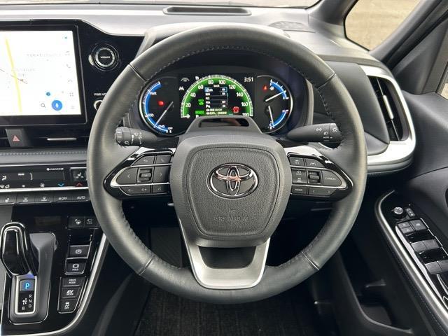 ヴォクシー ハイブリッドＳ－Ｚ　純正１０．５インチディスプレイオーディオナビ　フルセグＴＶ　ＨＤＭＩ　Ｂｌｕｅｔｏｏｔｈ　ＥＴＣ２．０　モデリスタエアロパーツセット　モデリスタシグニチャーイルミグリル　モデリスタイルミルーフ（4枚目）