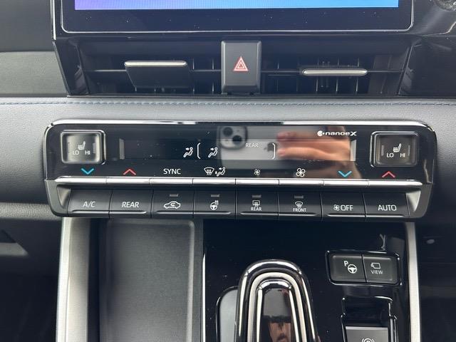 ヴォクシー ハイブリッドＳ－Ｚ　純正１０．５インチディスプレイオーディオナビ　フルセグＴＶ　ＨＤＭＩ　Ｂｌｕｅｔｏｏｔｈ　ＥＴＣ２．０　モデリスタエアロパーツセット　モデリスタシグニチャーイルミグリル　モデリスタイルミルーフ（15枚目）