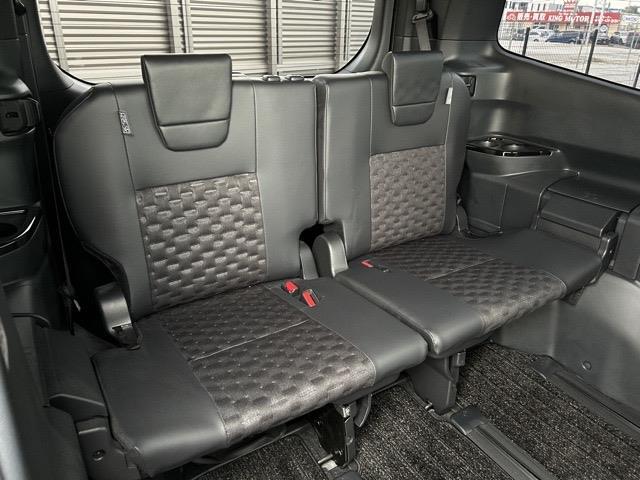 ヴォクシー ハイブリッドＳ－Ｚ　純正１０．５インチディスプレイオーディオナビ　フルセグＴＶ　ＨＤＭＩ　Ｂｌｕｅｔｏｏｔｈ　ＥＴＣ２．０　モデリスタエアロパーツセット　モデリスタシグニチャーイルミグリル　モデリスタイルミルーフ（27枚目）