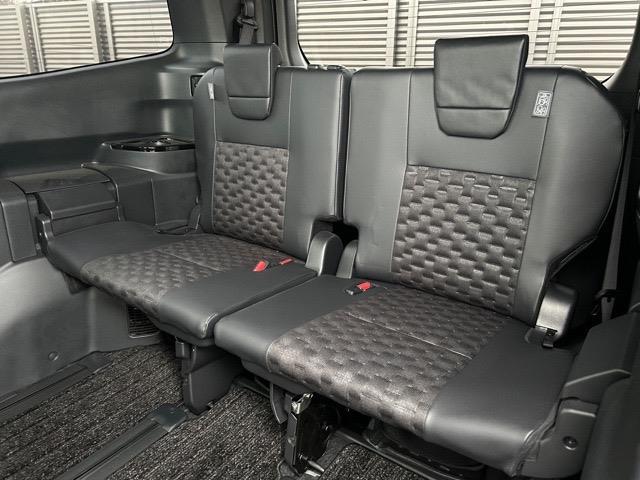 ヴォクシー ハイブリッドＳ－Ｚ　純正１０．５インチディスプレイオーディオナビ　フルセグＴＶ　ＨＤＭＩ　Ｂｌｕｅｔｏｏｔｈ　ＥＴＣ２．０　モデリスタエアロパーツセット　モデリスタシグニチャーイルミグリル　モデリスタイルミルーフ（28枚目）