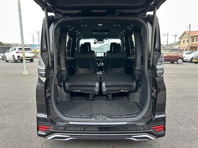 ヴォクシー ハイブリッドＳ－Ｚ　純正１０．５インチディスプレイオーディオナビ　フルセグＴＶ　ＨＤＭＩ　Ｂｌｕｅｔｏｏｔｈ　ＥＴＣ２．０　モデリスタエアロパーツセット　モデリスタシグニチャーイルミグリル　モデリスタイルミルーフ（31枚目）
