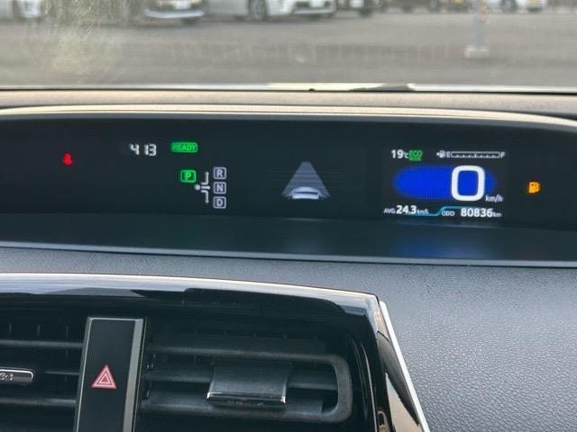 プリウス Ｅ　純正ナビ　Ｂｌｕｅｔｏｏｔｈ　ワンセグＴＶ　バックカメラ　ＥＴＣ　ドライブレコーダー　社外エアロ　プリクラッシュセーフティ　レーンディパーチャアラート　オートハイビーム　クルーズコントロール（10枚目）