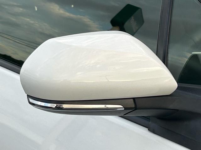 プリウス Ｅ　純正ナビ　Ｂｌｕｅｔｏｏｔｈ　ワンセグＴＶ　バックカメラ　ＥＴＣ　ドライブレコーダー　社外エアロ　プリクラッシュセーフティ　レーンディパーチャアラート　オートハイビーム　クルーズコントロール（40枚目）