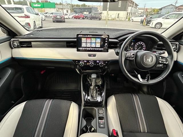 ヴェゼル ｅ：ＨＥＶ　Ｚ・ＰＬａＹパッケージ　ワンオーナー　純正ナビ　Ｂｌｕｅｔｏｏｔｈ　フルセグＴＶ　ＥＴＣ２．０　バックカメラ　前後コーナーセンサー　パワーバックドア　レダークルーズコントロール　１列目シートヒーター　ドライブモードスイッチ（2枚目）