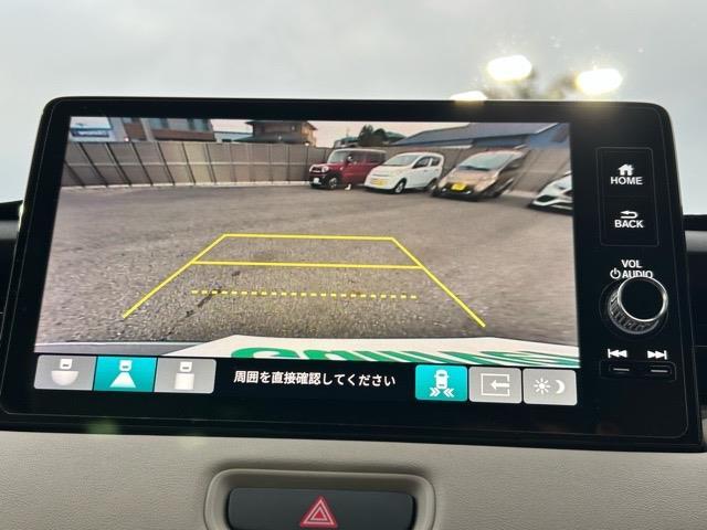 ヴェゼル ｅ：ＨＥＶ　Ｚ・ＰＬａＹパッケージ　ワンオーナー　純正ナビ　Ｂｌｕｅｔｏｏｔｈ　フルセグＴＶ　ＥＴＣ２．０　バックカメラ　前後コーナーセンサー　パワーバックドア　レダークルーズコントロール　１列目シートヒーター　ドライブモードスイッチ（3枚目）