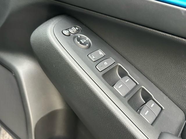 ヴェゼル ｅ：ＨＥＶ　Ｚ・ＰＬａＹパッケージ　ワンオーナー　純正ナビ　Ｂｌｕｅｔｏｏｔｈ　フルセグＴＶ　ＥＴＣ２．０　バックカメラ　前後コーナーセンサー　パワーバックドア　レダークルーズコントロール　１列目シートヒーター　ドライブモードスイッチ（10枚目）