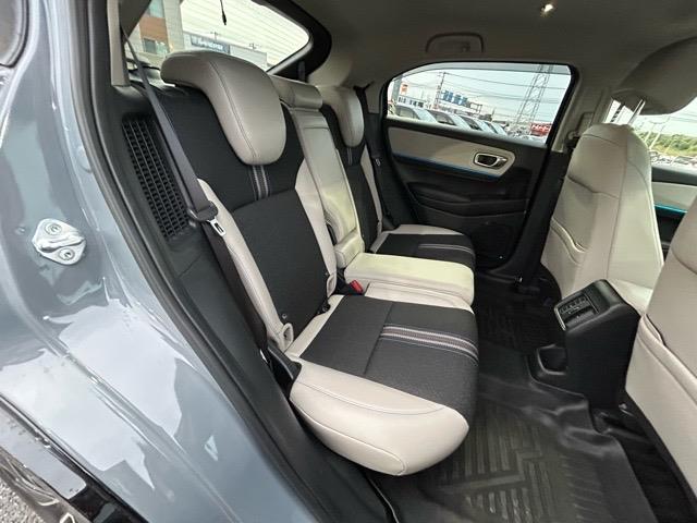 ヴェゼル ｅ：ＨＥＶ　Ｚ・ＰＬａＹパッケージ　ワンオーナー　純正ナビ　Ｂｌｕｅｔｏｏｔｈ　フルセグＴＶ　ＥＴＣ２．０　バックカメラ　前後コーナーセンサー　パワーバックドア　レダークルーズコントロール　１列目シートヒーター　ドライブモードスイッチ（26枚目）