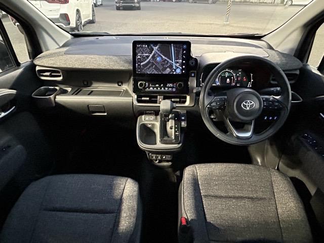 シエンタ Z 禁煙車 ワンオーナー 純正ナビ Bluetooth フルセグTV ETC2.0 全方位カメラ 両側パワースライドドア プリクラッシュセーフティ レーンディパーチャーアラート ブラインドスポットモニター(2枚目)