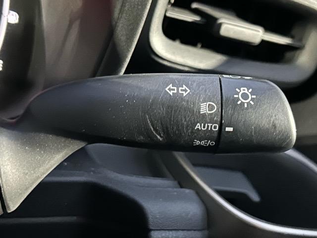 シエンタ Z 禁煙車 ワンオーナー 純正ナビ Bluetooth フルセグTV ETC2.0 全方位カメラ 両側パワースライドドア プリクラッシュセーフティ レーンディパーチャーアラート ブラインドスポットモニター(8枚目)