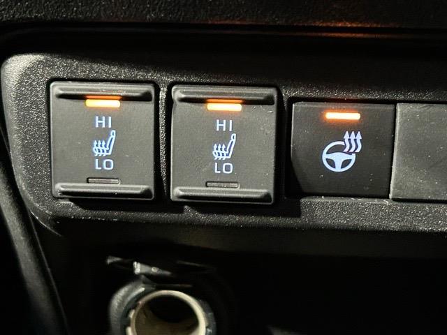 シエンタ Z 禁煙車 ワンオーナー 純正ナビ Bluetooth フルセグTV ETC2.0 全方位カメラ 両側パワースライドドア プリクラッシュセーフティ レーンディパーチャーアラート ブラインドスポットモニター(17枚目)