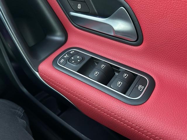 Aクラス A45 S 4マチック+ 純正ナビ Bluetooth フルセグTV ETC2.0 全方位カメラ 前後コーナーセンサー ヘッドアップディスプレイ サンルーフ レダークルーズコントロール 置くだけ充電 BSM(10枚目)