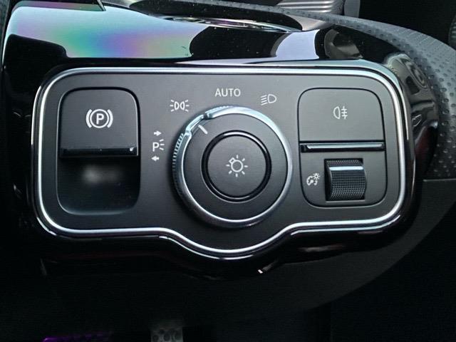 Aクラス A45 S 4マチック+ 純正ナビ Bluetooth フルセグTV ETC2.0 全方位カメラ 前後コーナーセンサー ヘッドアップディスプレイ サンルーフ レダークルーズコントロール 置くだけ充電 BSM(17枚目)