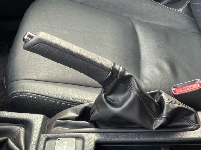 インプレッサスポーツ 1.6i-L ワンオーナー 純正ナビ(Panasonic,CN-LR7000)(CD,DVD,フルセグTV、SD)ビルトインETC ドライブレコーダー 運転席助手席シートヒーター 純正フロントエアロ スマートキー(14枚目)