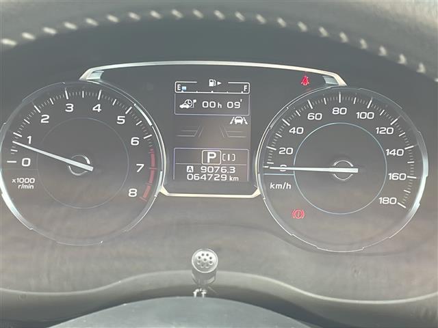 【メーター】メーターまわりも鮮やかに照らし出され、デザイン、安全性ともにバッチリですね♪