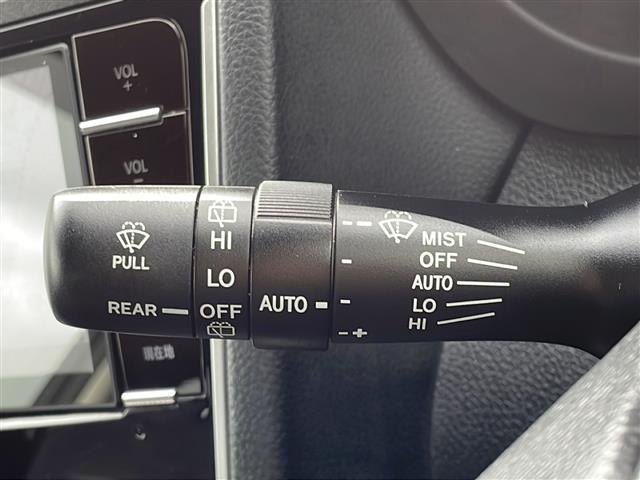 【ワイパー】雨の日でもワイパーがあれば視界良好で事故の心配がなく安心安全です！