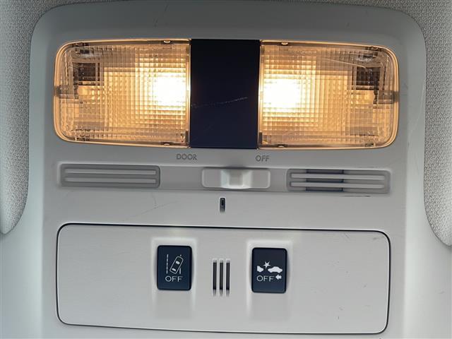 店舗にて現車の確認もいただけますので、お電話で在庫のご確認の上是非ご来店くださいませ！！！