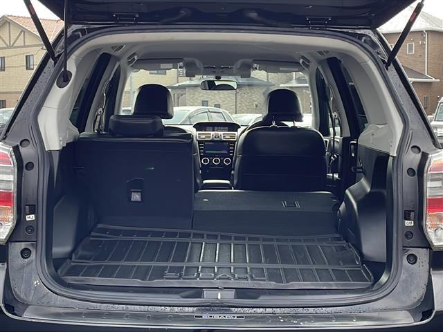 【シートアレンジ】乗せる人数、荷物によってシートアレンジは自由自在！！軽い力でシートを動かせます！！