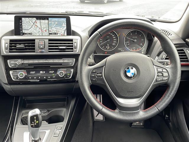 1シリーズ 118d スポーツ 純正ナビ CD/DVD Bluetooth バックカメラ ETC付きバックミラー 前後コーナーセンサー 前後ドライブレコーダー アイドリングストップ クルーズコントロール(4枚目)