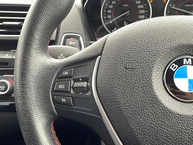 1シリーズ 118d スポーツ 純正ナビ CD/DVD Bluetooth バックカメラ ETC付きバックミラー 前後コーナーセンサー 前後ドライブレコーダー アイドリングストップ クルーズコントロール(5枚目)