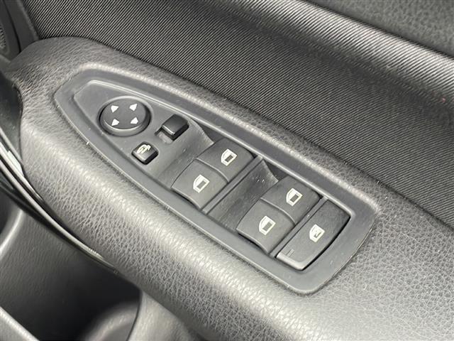 1シリーズ 118d スポーツ 純正ナビ CD/DVD Bluetooth バックカメラ ETC付きバックミラー 前後コーナーセンサー 前後ドライブレコーダー アイドリングストップ クルーズコントロール(9枚目)