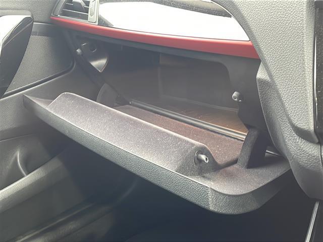 1シリーズ 118d スポーツ 純正ナビ CD/DVD Bluetooth バックカメラ ETC付きバックミラー 前後コーナーセンサー 前後ドライブレコーダー アイドリングストップ クルーズコントロール(20枚目)