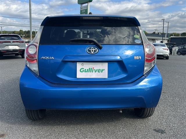 アクア Ｓ　社外ナビ　ワンセグＴＶ（走行中視聴可能）　ＣＤ、ＤＶＤ、ＡＵＸ、Ｂｌｕｅｔｏｏｔｈ　ＥＴＣ　バックカメラ　プッシュスタート　スマートキー　Ｗエアバッグ　純正アルミホイール　取扱説明書　保証書　記録簿（14枚目）