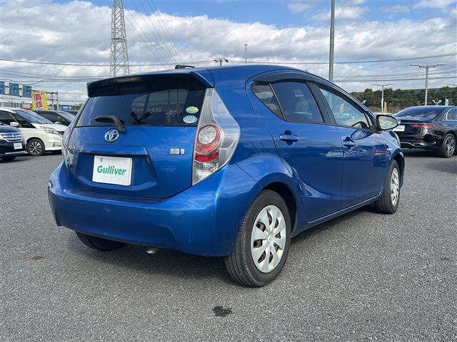 アクア Ｓ　社外ナビ　ワンセグＴＶ（走行中視聴可能）　ＣＤ、ＤＶＤ、ＡＵＸ、Ｂｌｕｅｔｏｏｔｈ　ＥＴＣ　バックカメラ　プッシュスタート　スマートキー　Ｗエアバッグ　純正アルミホイール　取扱説明書　保証書　記録簿（15枚目）