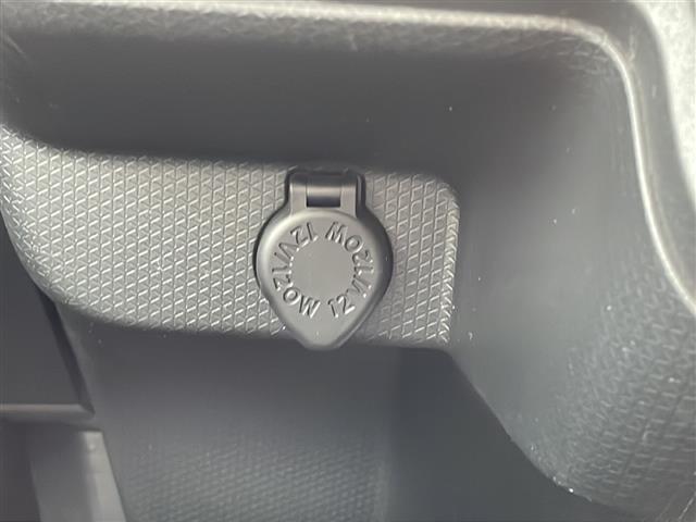 タント Ｘターボ　社外ナビ　ＣＤ　ＴＶ　片側パワースライドドア　ロングスライドシート　衝突回避支援機能　踏み間違い防止機能　盗難防止装置　横滑り防止装置　オートライト　プッシュスタート（18枚目）