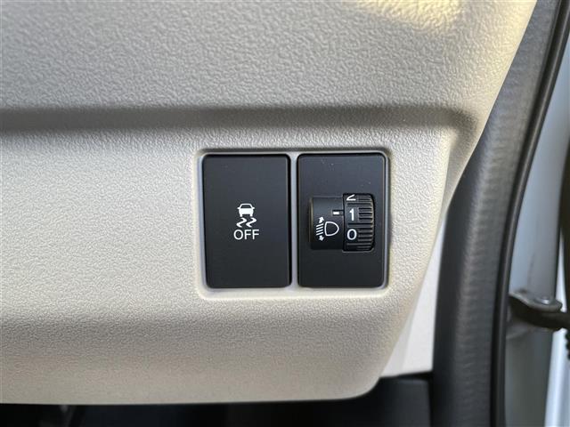 Ｎ－ＢＯＸ ベースグレード　ワンオーナー　純正メーカーＨＤＤナビ（ＢＬＵＥＴＯＯＴＨ機能付き　フルセグＴＶ）追従式クルーズコントロール　バックカメラ　両側パワースライドドア　シートヒーター　車線逸脱防止機能　衝突被害軽減ブレーキ（13枚目）