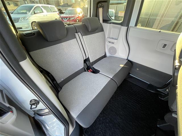 Ｎ－ＢＯＸ ベースグレード　ワンオーナー　純正メーカーＨＤＤナビ（ＢＬＵＥＴＯＯＴＨ機能付き　フルセグＴＶ）追従式クルーズコントロール　バックカメラ　両側パワースライドドア　シートヒーター　車線逸脱防止機能　衝突被害軽減ブレーキ（21枚目）