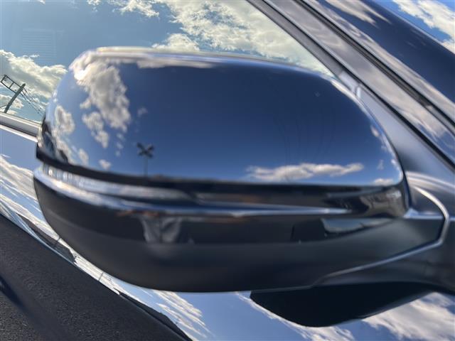 ヴェゼル ハイブリッドＺ・ホンダセンシング　純正ナビ　フルセグＴＶ　ＣＤ、ＤＶＤ、ＳＤ、ＵＳＢ、Ｂｌｕｅｔｏｏｔｈ　ＥＴＣ　ドライブレコーダー　前席シートヒーター　スポーツモード　デジタルルームミラー　純正アルミホイール　レーンキープアシスト（39枚目）