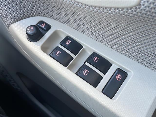 ステラ Ｌ　スマートアシスト　社外オーディオ（Ｃｌａｒｌａｎ　Ｉｎｔｅｌｌｉｇｅｎｔ　ｔｕｎｅ　ＣＺ２１５）　ＣＤ再生　ＡＭ／ＦＭラジオ　ミュージックプレイヤー接続　横滑り防止装置　リモコンキー　誤発進抑止機能　衝突警報（9枚目）