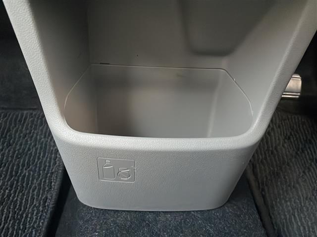 ステラ Ｌ　スマートアシスト　社外オーディオ（Ｃｌａｒｌａｎ　Ｉｎｔｅｌｌｉｇｅｎｔ　ｔｕｎｅ　ＣＺ２１５）　ＣＤ再生　ＡＭ／ＦＭラジオ　ミュージックプレイヤー接続　横滑り防止装置　リモコンキー　誤発進抑止機能　衝突警報（18枚目）