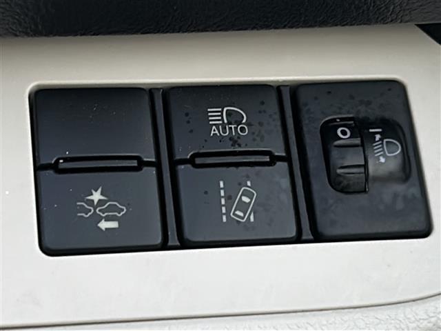 シエンタ 純正ナビ フルセグTV CD、SD、Bluetooth バックカメラ ETC スマートキー プッシュスタート スペアキー シートヒーター 両側パワースライドドア レーンキープアシスト 衝突軽減システム(14枚目)