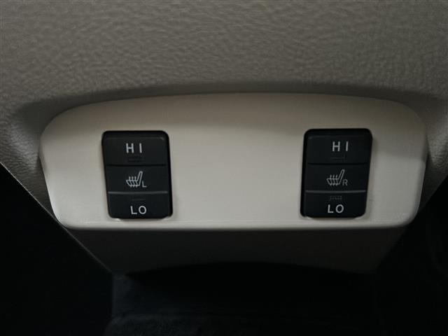 シエンタ 純正ナビ フルセグTV CD、SD、Bluetooth バックカメラ ETC スマートキー プッシュスタート スペアキー シートヒーター 両側パワースライドドア レーンキープアシスト 衝突軽減システム(16枚目)