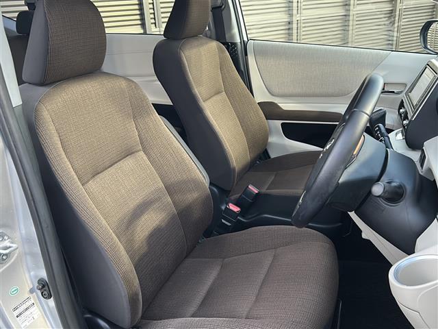 シエンタ 純正ナビ フルセグTV CD、SD、Bluetooth バックカメラ ETC スマートキー プッシュスタート スペアキー シートヒーター 両側パワースライドドア レーンキープアシスト 衝突軽減システム(22枚目)