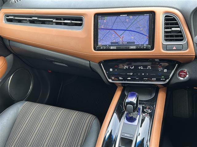 ヴェゼル ハイブリッドＺ・ホンダセンシング　社外ナビ　フルセグＴＶ　ＣＤ、ＤＶＤ、ＳＤ、ＵＳＢ、Ｂｌｕｅｔｏｏｔｈ　ワンオーナー　ＥＴＣ　ドライブレコーダー　ハーフレザー　クルーズコントロール　スポーツモード　スペアキー　レーンキープアシスト（18枚目）