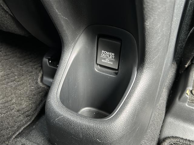 ヴェゼル ハイブリッドＺ・ホンダセンシング　社外ナビ　フルセグＴＶ　ＣＤ、ＤＶＤ、ＳＤ、ＵＳＢ、Ｂｌｕｅｔｏｏｔｈ　ワンオーナー　ＥＴＣ　ドライブレコーダー　ハーフレザー　クルーズコントロール　スポーツモード　スペアキー　レーンキープアシスト（24枚目）