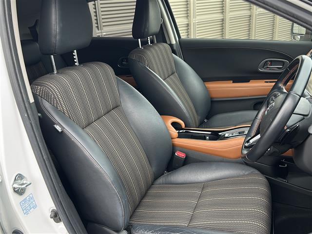 ヴェゼル ハイブリッドＺ・ホンダセンシング　社外ナビ　フルセグＴＶ　ＣＤ、ＤＶＤ、ＳＤ、ＵＳＢ、Ｂｌｕｅｔｏｏｔｈ　ワンオーナー　ＥＴＣ　ドライブレコーダー　ハーフレザー　クルーズコントロール　スポーツモード　スペアキー　レーンキープアシスト（26枚目）