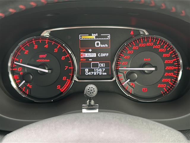 【スピードメーター】メーターがシンプルで見やすく運転しやすいですね！