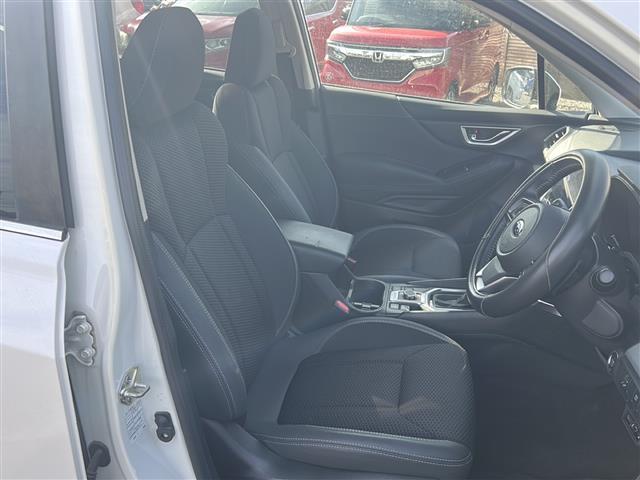 フォレスター アドバンス　純正ナビ　フルセグＴＶ　ＣＤ／ＤＶＤ　Ｂｌｕｅｔｏｏｔｈ　ＥＴＣ　バックカメラ　サイドカメラ　レダークルーズコントロール　全席シートヒーター　ステアリングヒーター　アイサイト（24枚目）