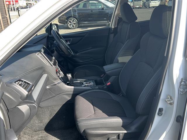 フォレスター アドバンス　純正ナビ　フルセグＴＶ　ＣＤ／ＤＶＤ　Ｂｌｕｅｔｏｏｔｈ　ＥＴＣ　バックカメラ　サイドカメラ　レダークルーズコントロール　全席シートヒーター　ステアリングヒーター　アイサイト（25枚目）