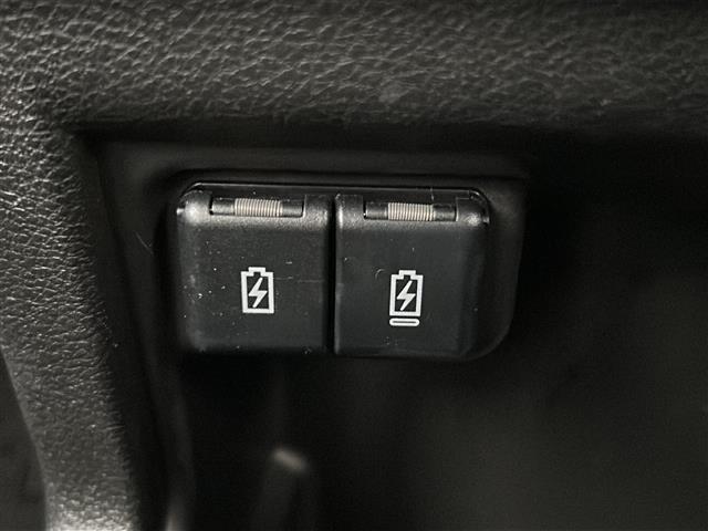 クロスビー ＨＹＢＲＩＤ　ＭＺ　社外ナビ　ＴＶ　ＵＳＢ　アダプティブクルーズコントロール　運転席助手席シートヒーター　ＭＴモード付きＡＴ　純正アルミホイール　パーキングアシスト　レーンキープアシスト　スマートキー　スペアキー（8枚目）