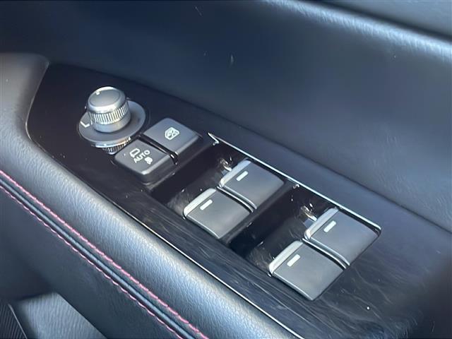 CX-5 20S ブラックトーンエディション ワンオーナー 純正ナビ フルセグTV CD/DVD Bluetooth ETC 全周囲カメラ バック/サイド/フロントカメラ レダークルーズコントロール ヘッドアップディスプレイ(16枚目)