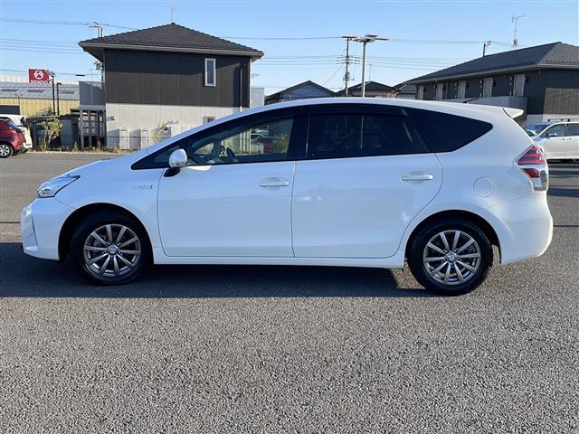 プリウスアルファ Ｓ　アルパイン９インチナビ　フルセグＴＶ　Ｂｌｕｅｔｏｏｔｈ　ＣＤ／ＤＶＤ　ＨＤＭＩ　バックカメラ　前後コーナーセンサー　ビルトインＥＴＣ　横滑り防止装置　盗難防止装置　オートライト（34枚目）