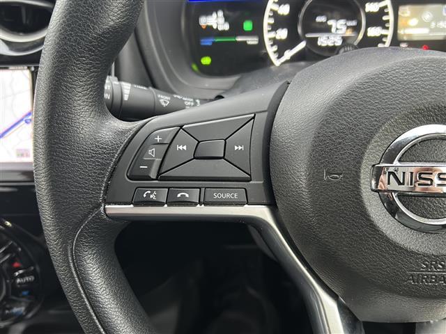 ノート ｅ－パワー　Ｘ　純正ナビ　フルセグ　ＣＤ、ＤＶＤ、ＳＤ、Ｂｌｕｅｔｏｏｔｈ　ＥＴＣ　ドラレコ　全方位カメラ　デジタルインナーミラー　車両接近通報装置　レーンキープアシスト　プッシュスタート　スマートキー　スペアキー（4枚目）