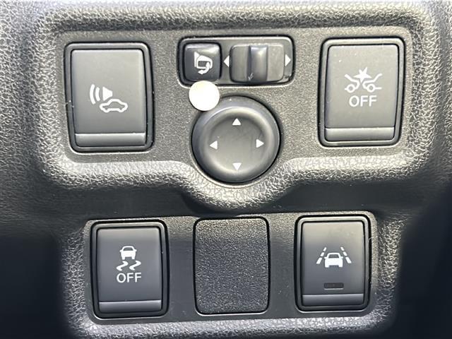 ノート ｅ－パワー　Ｘ　純正ナビ　フルセグ　ＣＤ、ＤＶＤ、ＳＤ、Ｂｌｕｅｔｏｏｔｈ　ＥＴＣ　ドラレコ　全方位カメラ　デジタルインナーミラー　車両接近通報装置　レーンキープアシスト　プッシュスタート　スマートキー　スペアキー（13枚目）