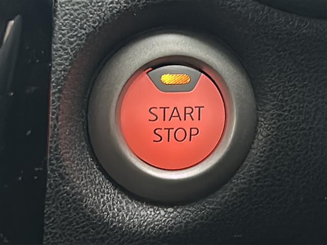 ノート ｅ－パワー　Ｘ　純正ナビ　フルセグ　ＣＤ、ＤＶＤ、ＳＤ、Ｂｌｕｅｔｏｏｔｈ　ＥＴＣ　ドラレコ　全方位カメラ　デジタルインナーミラー　車両接近通報装置　レーンキープアシスト　プッシュスタート　スマートキー　スペアキー（16枚目）